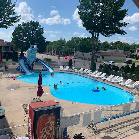Colonial Motel Wisconsin Dells Εξωτερικό φωτογραφία
