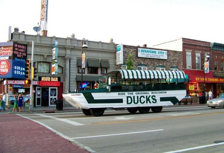 Colonial Motel Wisconsin Dells Εξωτερικό φωτογραφία