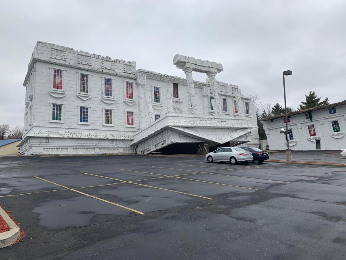 Colonial Motel Wisconsin Dells Εξωτερικό φωτογραφία